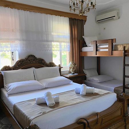 Yuri Guest House Gjirokaster Luaran gambar