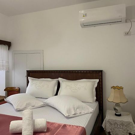 Yuri Guest House Gjirokaster Luaran gambar